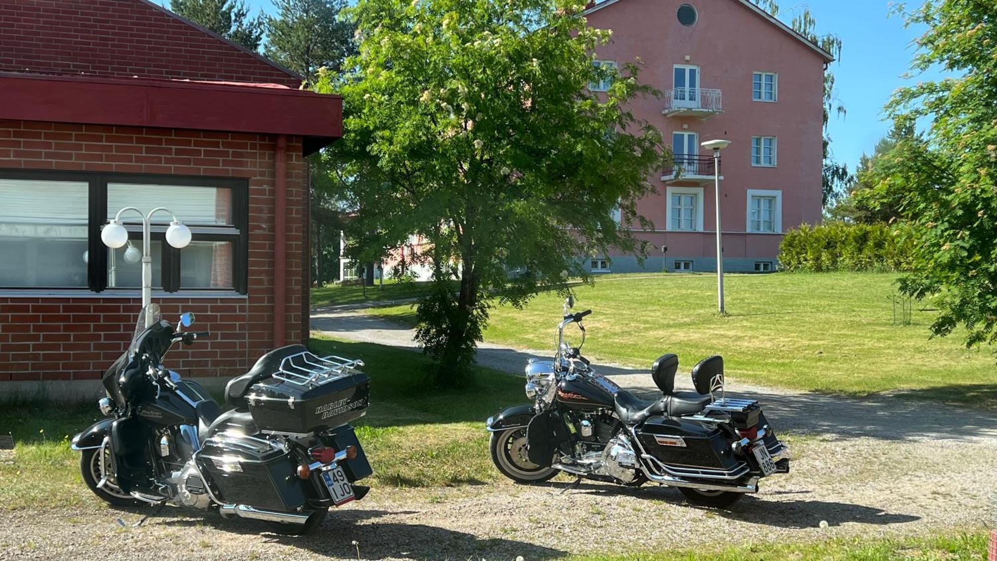 Vanha Koulu Suolahti Exterior photo